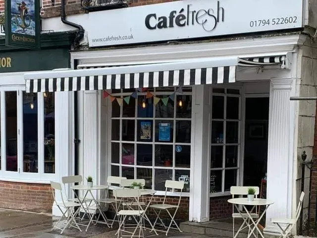 Cafe Fresh in Romsey Market Place