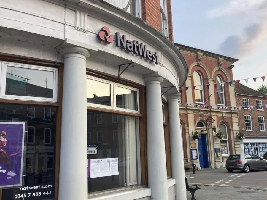 High Street Heartache: NatWest’s Romsey Branch Shuts Doors for Good