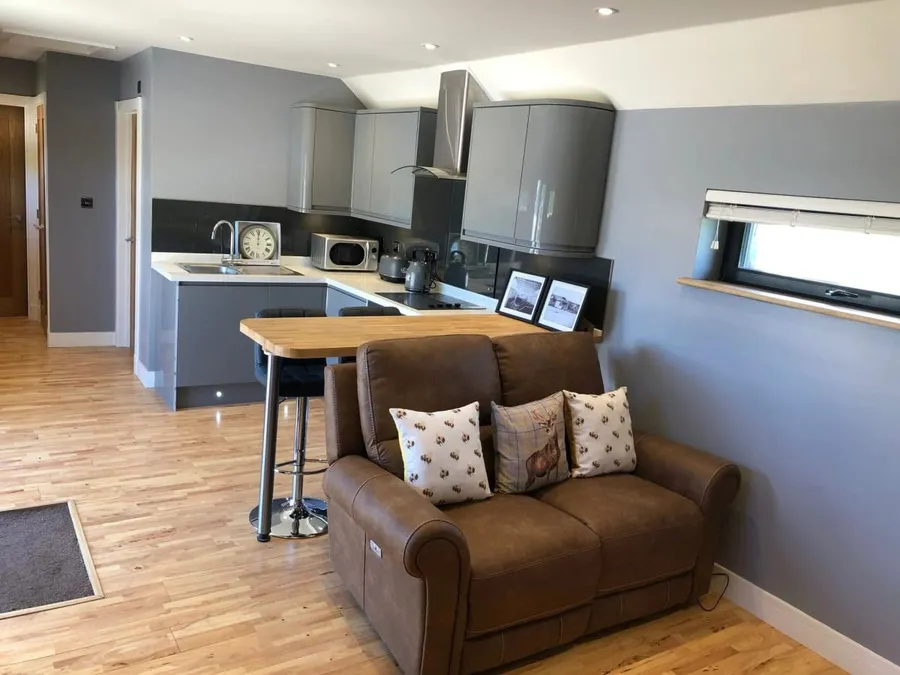 Romsey Lodge