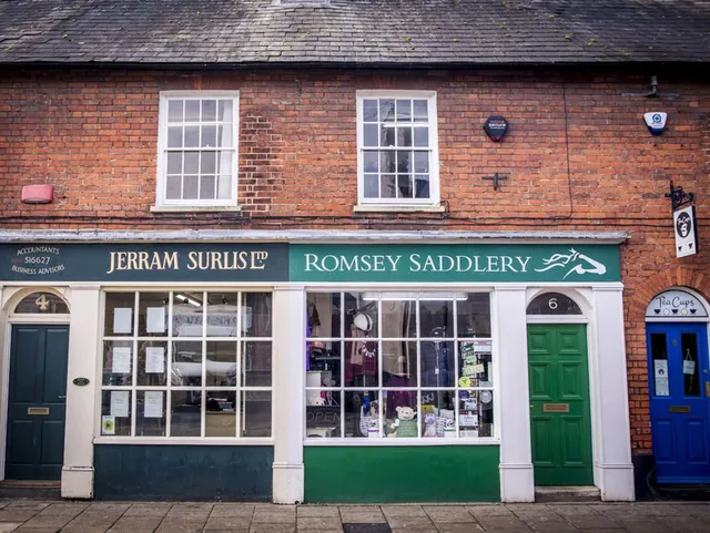 Romsey Saddlery: Expertise in Every Fitting