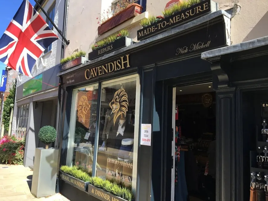 Royle Cavendish Menswear: Tailored Options on Bell Street