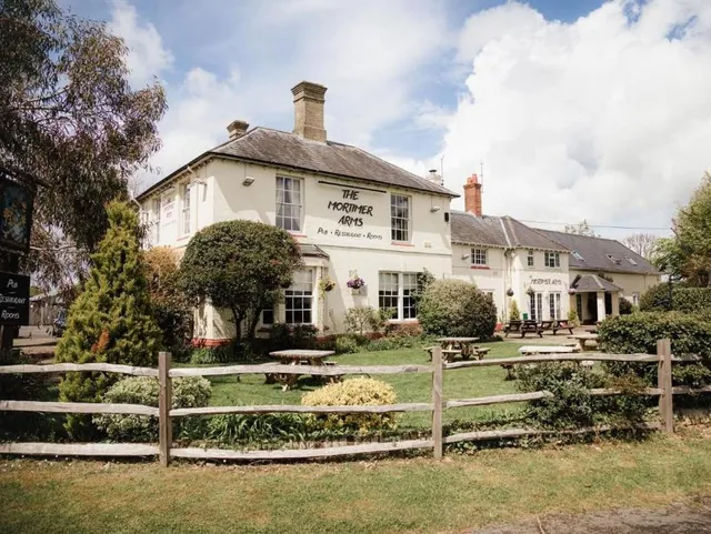 The Mortimer Arms: A Traditional Country Inn on the Edge of the New Forest