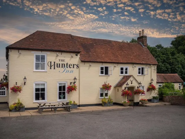 Exterior of The Hunters Inn on Winchester Hill, Romsey