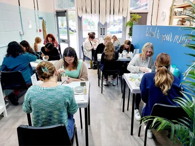 pottery painting class