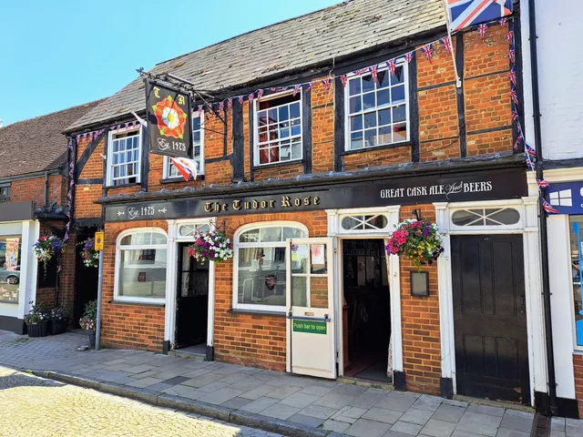 Exterior of the Tudor Rose on Corn Market, Romsey